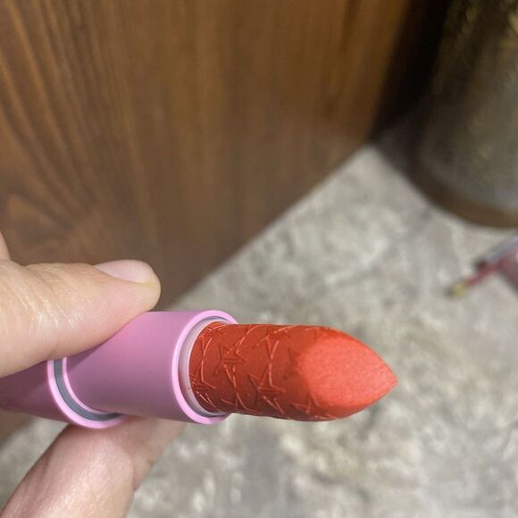 Jeffree Star Velvet Trap Lipstick Fire Starter - 0.141 OZ Full size - Picture 5 of 5